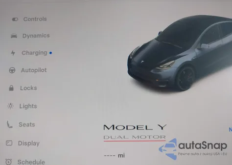 2024 Tesla Model Y Performance Dual Motor All-Wheel Drive z USA, uszkodzony, nr VIN 7SAYGDEF0RF037408